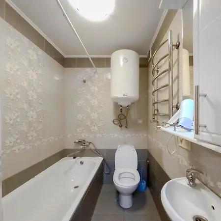 2 Isolated Bedroom *